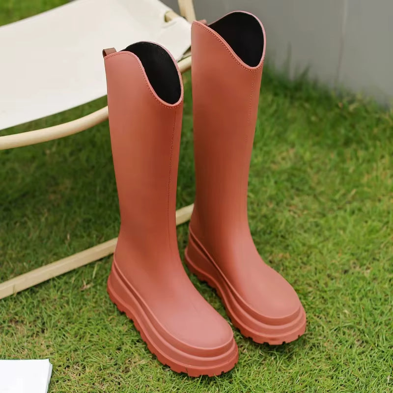 Wasserdichte Damen-Regenstiefel für den Herbst: Hohe Gummistiefel mit rutschfester Sohle für maximalen Komfort und Schutz