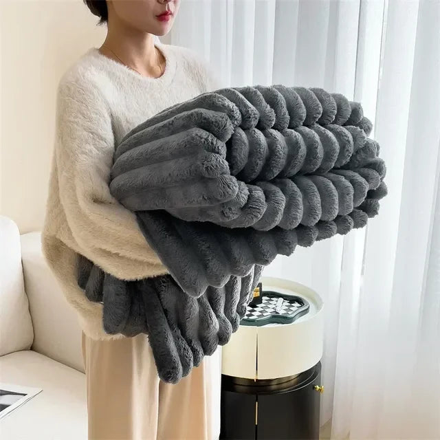 VogueFusion Flauschdecke – Luxuriöser Komfort & Ultimative Wärme | Eleganter Überwurf für Ihr Zuhause