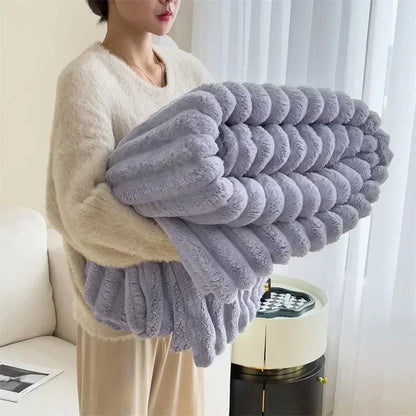 VogueFusion Flauschdecke – Luxuriöser Komfort & Ultimative Wärme | Eleganter Überwurf für Ihr Zuhause