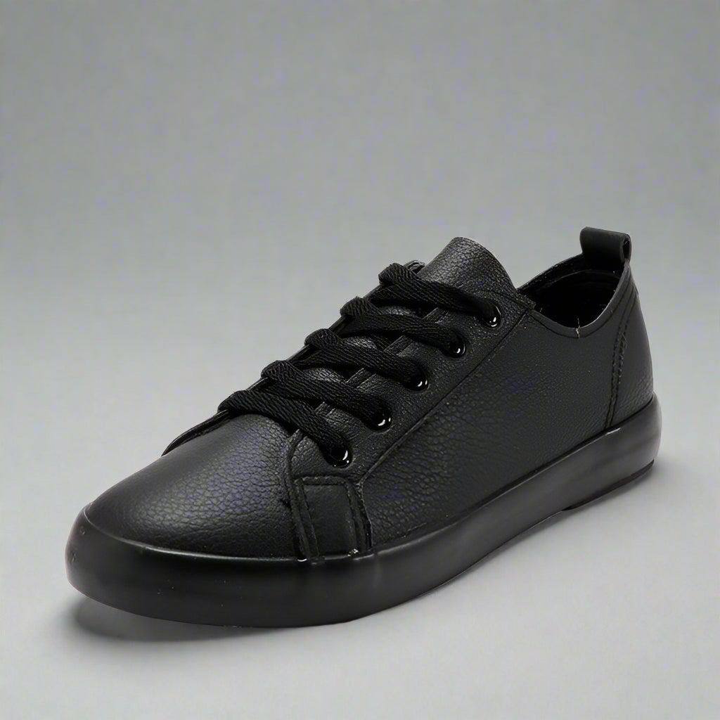 Klassische WeiBe Turnschuhe