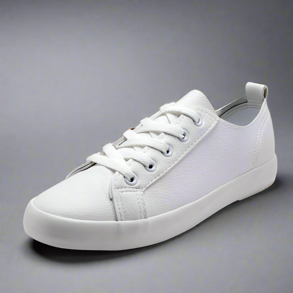 Klassische WeiBe Turnschuhe