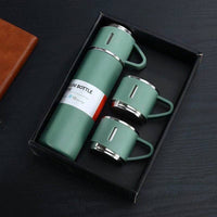 Grün + 2 Becher