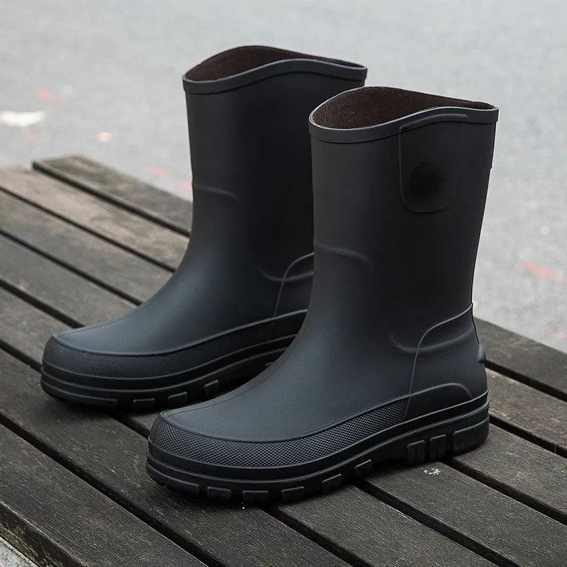 Robuste Herren-Gummistiefel für den Herbst – Wasserdichte Mittelhohe PVC-Stiefel mit rutschfester Sohle für maximalen Komfort und Halt