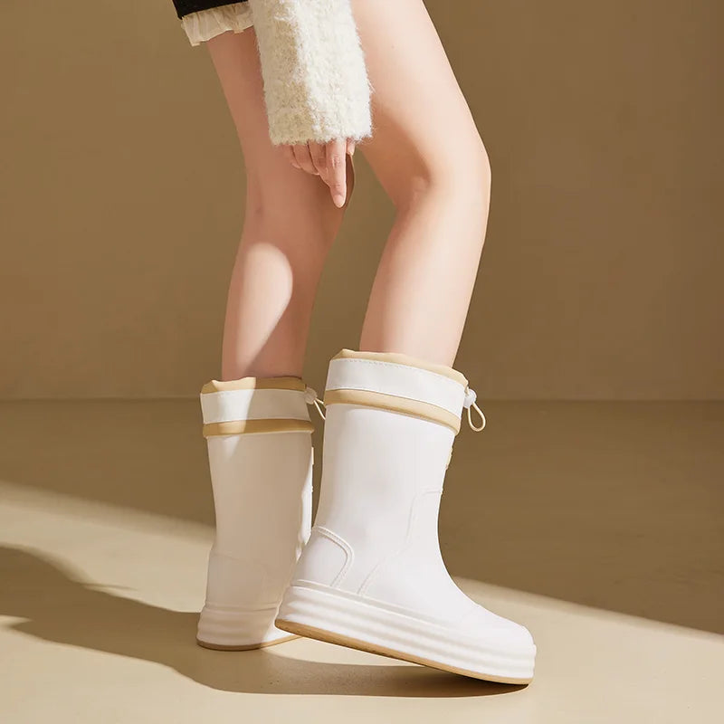 Modische Damen-Gummistiefel für den Herbst – beigefarbene wasserdichte Regenstiefel mit Kontraststreifen & flacher Sohle