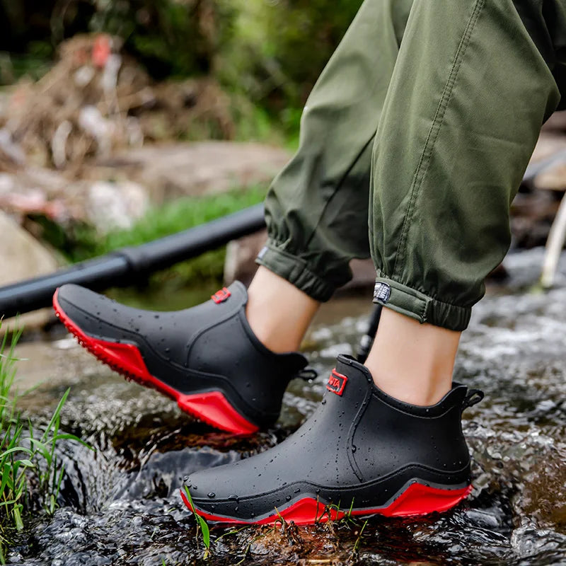 Wasserdichte Damen-Regenstiefel für den Herbst: Stilvolle Mid-Calf Gummistiefel mit rutschfester Sohle für maximalen Komfort