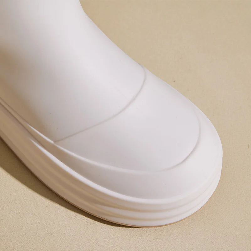Modische Damen-Gummistiefel für den Herbst – beigefarbene wasserdichte Regenstiefel mit Kontraststreifen & flacher Sohle