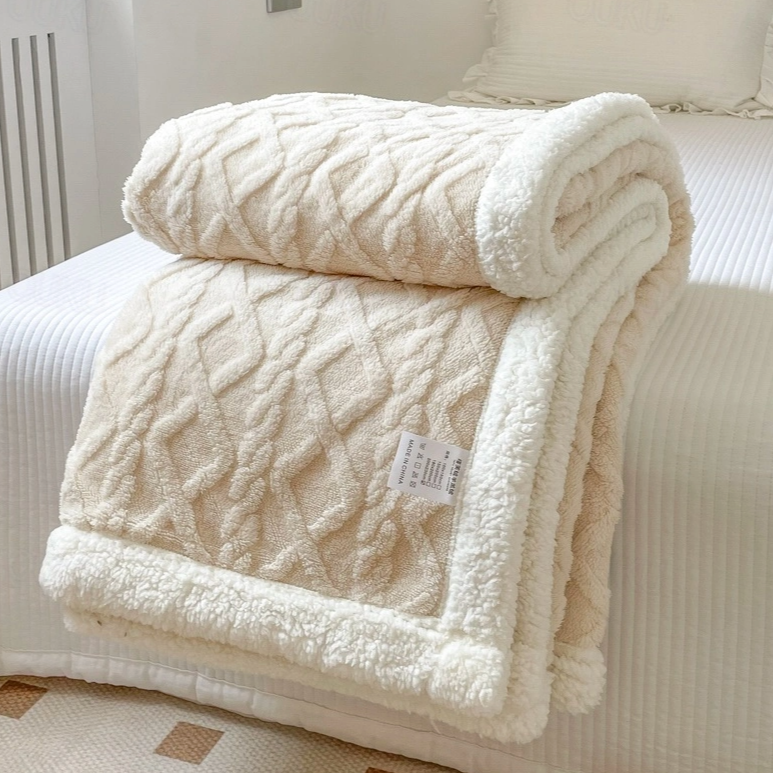 Superweiche Fleece-Kuscheldecke – Dein gemütlicher Begleiter für Herbst & Winter auf Sofa & Bett