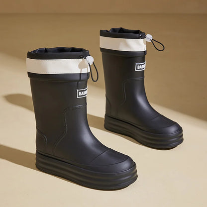 Modische Damen-Gummistiefel für den Herbst – beigefarbene wasserdichte Regenstiefel mit Kontraststreifen & flacher Sohle