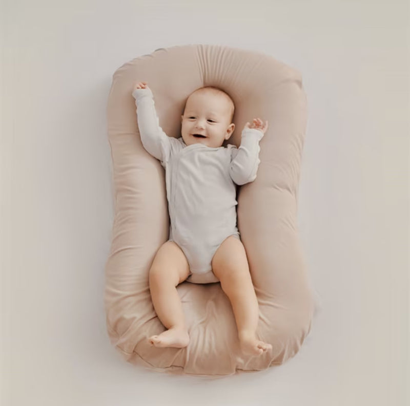 Orthopädisches Babykissen Lio – Unterstützter Schlaf & Gesunde Kopfentwicklung für Säuglinge