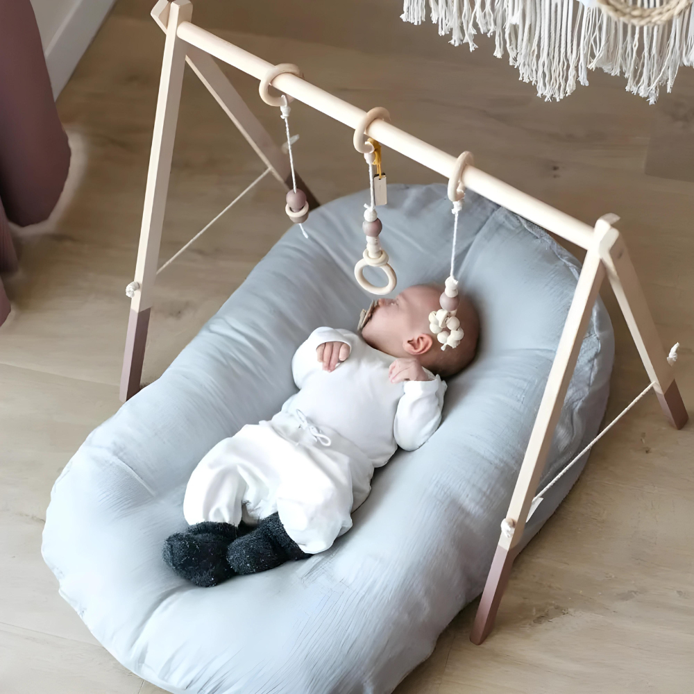 Orthopädisches Babykissen Lio – Unterstützter Schlaf & Gesunde Kopfentwicklung für Säuglinge