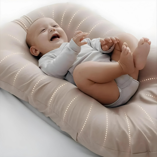 Orthopädisches Babykissen Lio – Unterstützter Schlaf & Gesunde Kopfentwicklung für Säuglinge