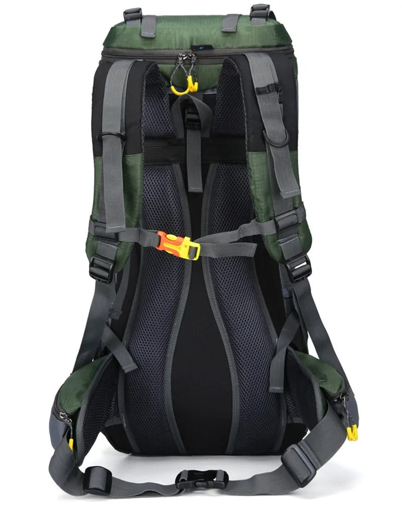 AdventurePro 60L Wasserdichter Wanderrucksack – Robuster Outdoor-Reise- & Trekkingrucksack