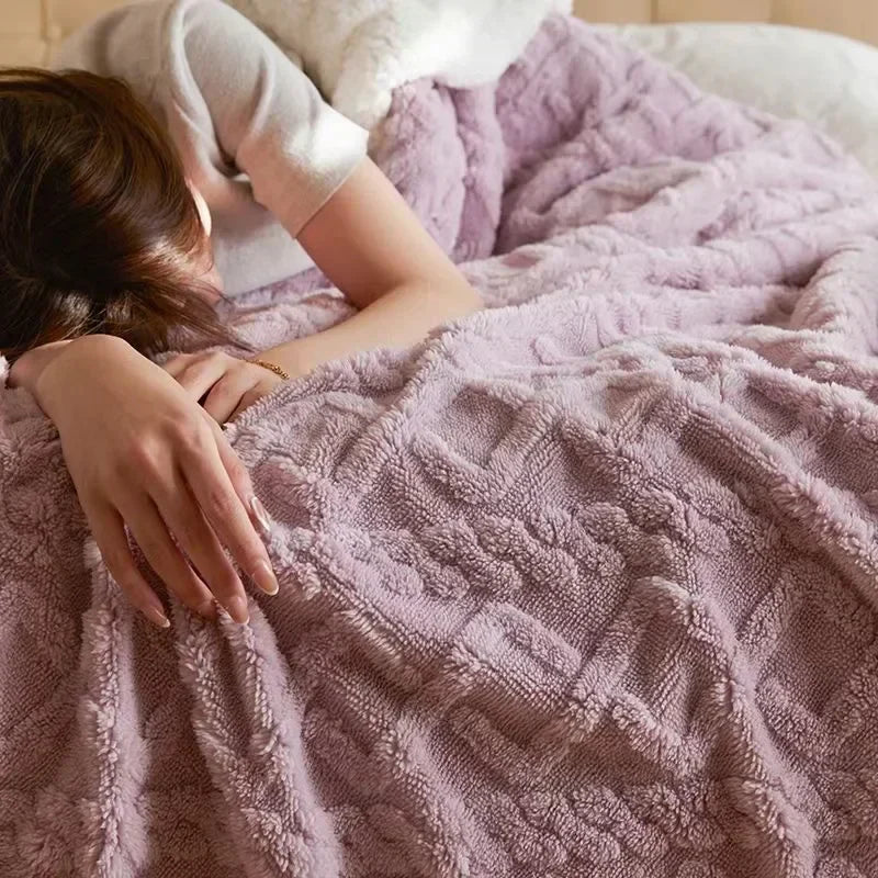Superweiche Fleece-Kuscheldecke – Dein gemütlicher Begleiter für Herbst & Winter auf Sofa & Bett